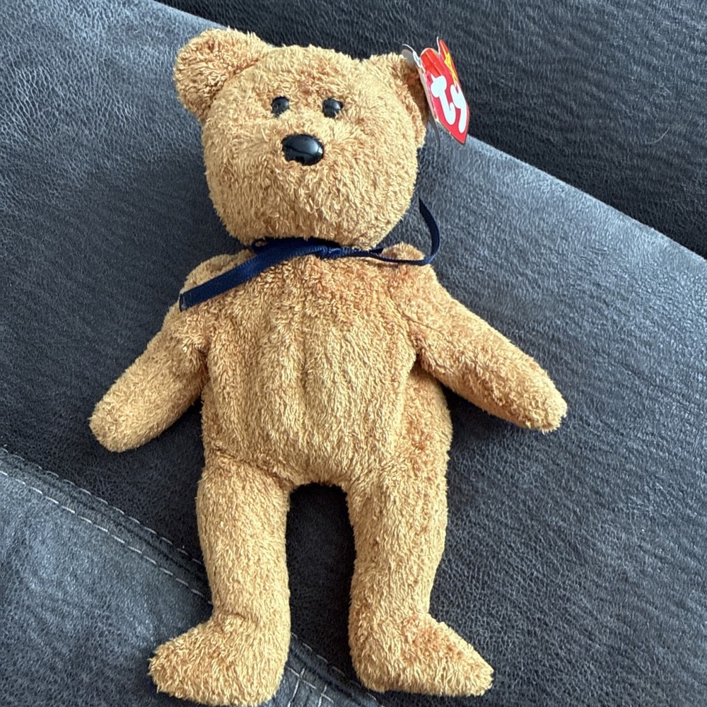 Ty Beanie Baby FUZZ The Bear Retired Rare Tag Errors 1998